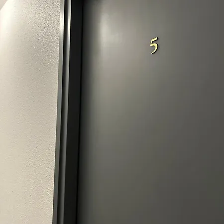 Twin Proche De La Gare Apartmán